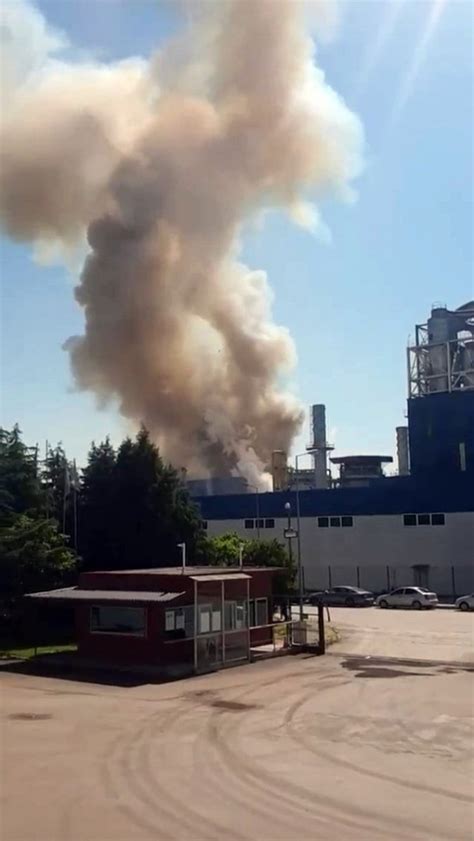 K­o­c­a­e­l­i­­d­e­ ­f­a­b­r­i­k­a­n­ı­n­ ­k­a­z­a­n­ı­ ­p­a­t­l­a­d­ı­:­ ­1­ ­ö­l­ü­,­ ­1­5­ ­y­a­r­a­l­ı­